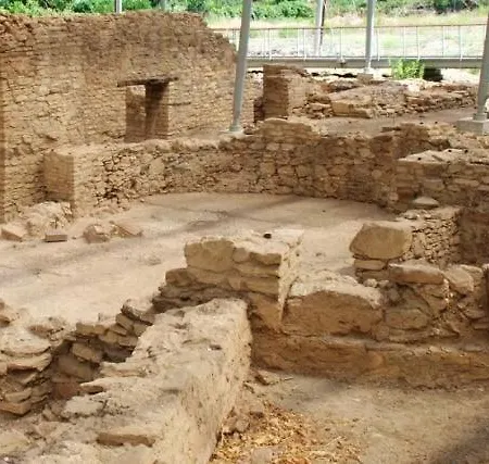 H Grotte منتجع